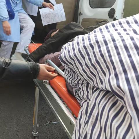 胸痛中心与救治单元“上下联动”，成功救治一例急性心肌梗死患者———枫岭头镇卫生院