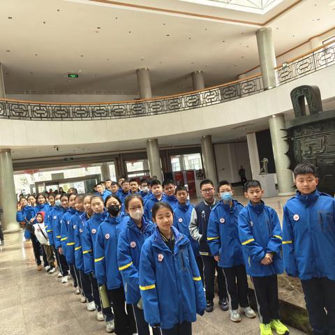 潍坊文华学校2023级8班潍坊市博物馆参观记