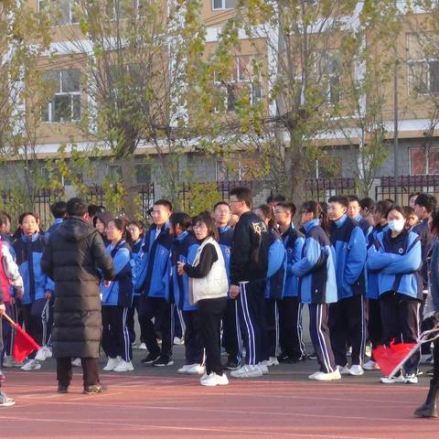 奋勇争先 一往无前