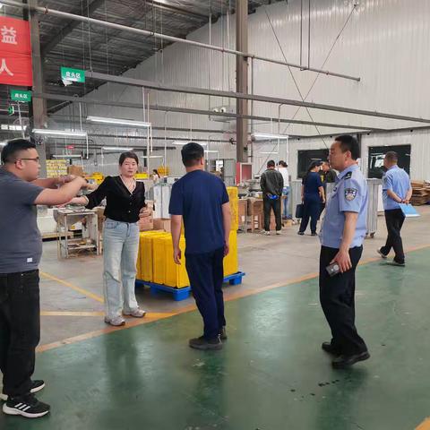 涧口乡联合县消防、市场监管、电力、燃气等部门开展联合安全隐患排查