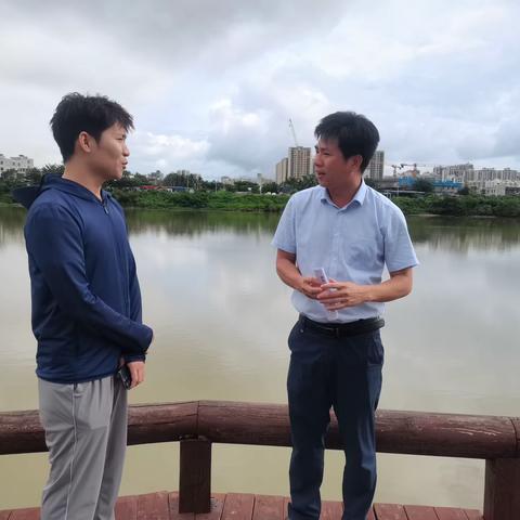 崖州区副区长吴海武巡查宁远河（大隆水库--保港大桥）