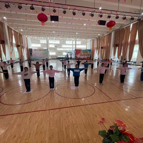 临颍县颍川学校教育集团颍川校区jazz舞蹈社团活动