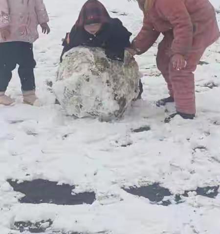 雪地里的快乐