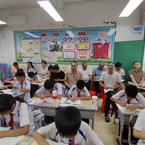 以“图”明义，学会用“数据”说话——红华中心学校数学公开课教研活动