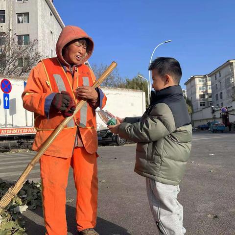 【榆次区金色朝阳幼儿园】——《感谢有你，一路相伴》