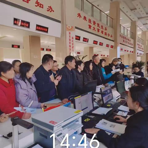医生执业再注册高效 政府大厅服务优
