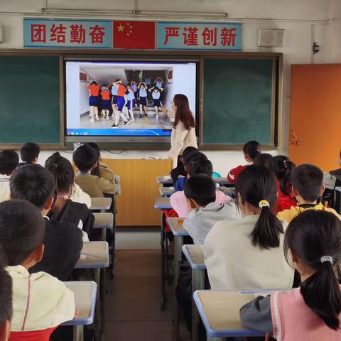 防患未然  生命至上——新寮小学开展应急疏散演练活动