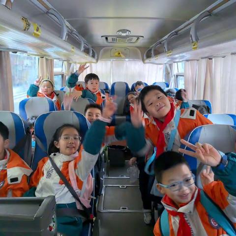 渝中区石油路小学校三年级八班丨“亲近自然，感悟成长”2023-2024学年度行走的思政课春季主题研学活动