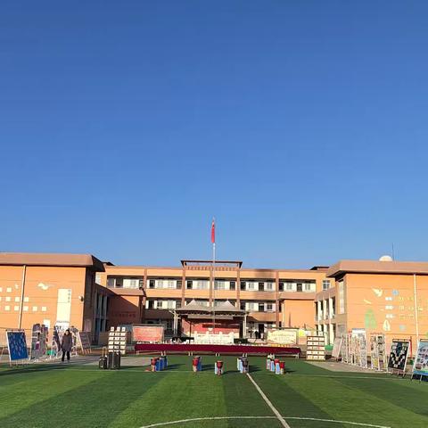 人大代表进校园， 情系教育促发展——富仁镇人大代表莅临辛家寨中心学校视察指导工作