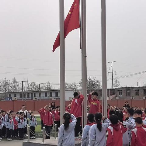 培养好习惯，成就好人生——东华路实验小学升旗仪式