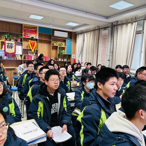 聚焦读后续写新探索 共研英语教学新路径