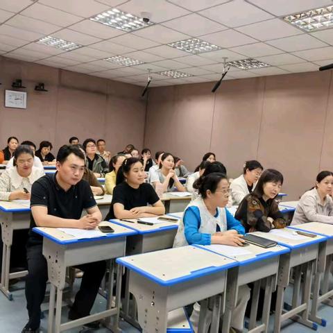 匠心育桃李 智慧启新篇——天中学区班主任经验交流活动纪实
