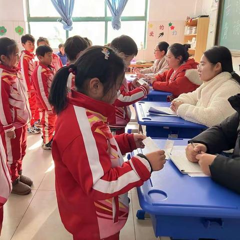 “双减”乐学，趣玩无“纸”境---高桥镇荣仁小学一二年级无纸化闯关活动