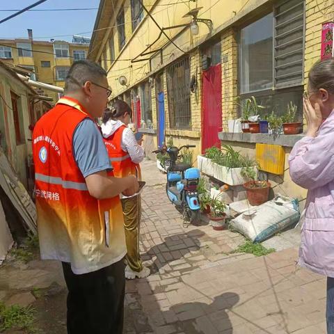 宁武县栖凤社区三网格网格员宫海平化身“禁毒卫士”开展禁毒排查宣传活动