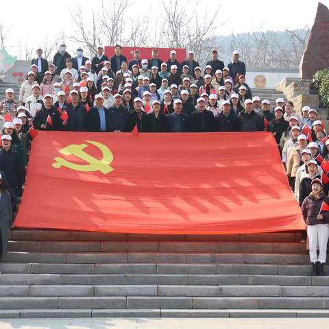 坚守教育初心，绽放巾帼风采—梁山县第三中学“三八妇女节”东平湖昆山红色研学之旅