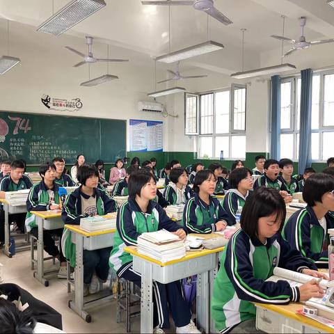 孙堡营中学初中数学组教研活动