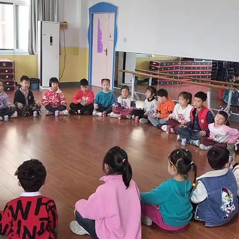 幼儿园一周生活回顾大二班