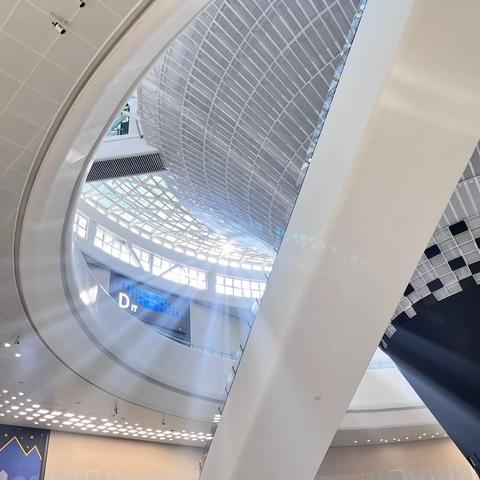 【强国有我正青春 奋进担当向未来！】