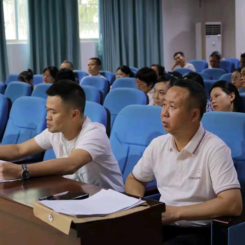 丹心育桃李，豪情颂师魂 ——海南省华侨商业学校举行“学党纪 严师德 正师风”党员教师演讲比赛