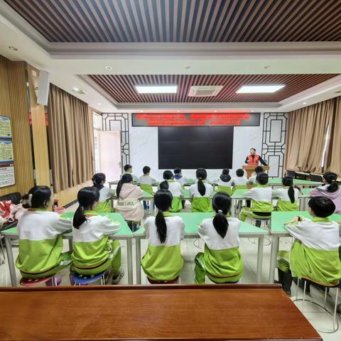 "植树护林，绿美高要"一一高要区金渡镇褚国昌中心小学开展植树节活动