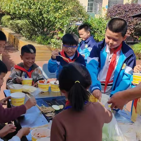 美好“食”光   因“味”有你 ——下甫小学第二届烧烤节