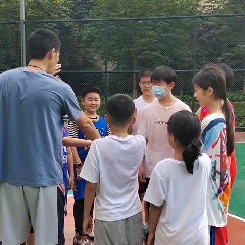 “星河篮球”🏀训练剪影