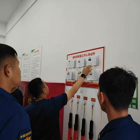 消防救援站进校园，筑牢校园“防火墙”