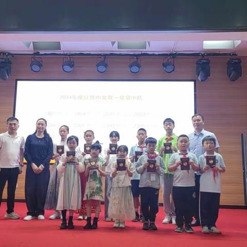 快乐儿童 童心绽放