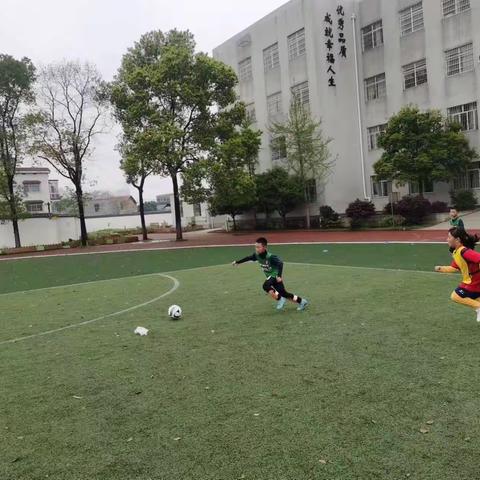 风车坪建元学校  vs雨湖区护潭学校