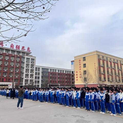 消防演练 防患未“燃”—— 鸿德学校小学部 消防安全教育与紧急疏散演练