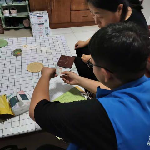 榆山街道翠屏社区：小网格服务大民生 小名片织密民生网