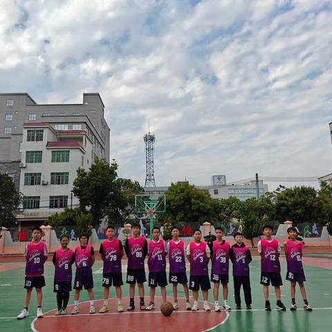 热血与梦想的碰撞一一记六（1）班班际篮球比赛