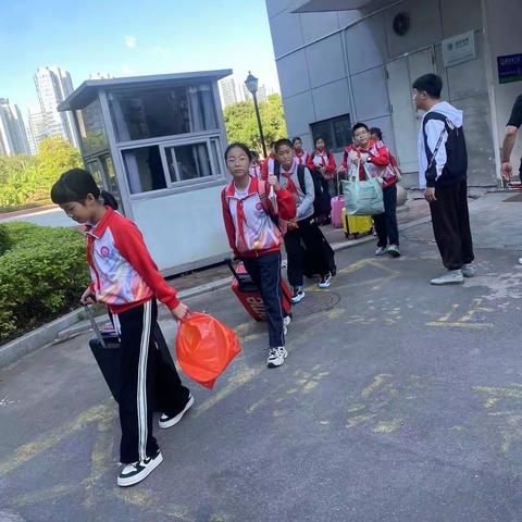 福湾小学五一班实践之旅