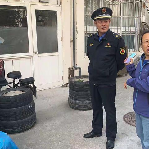 八大关中队开展文物保护建筑安全专项检查