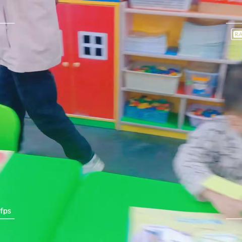 【简篇】用心教学让爱❤️传递，🌈中心幼儿园小班十月总结