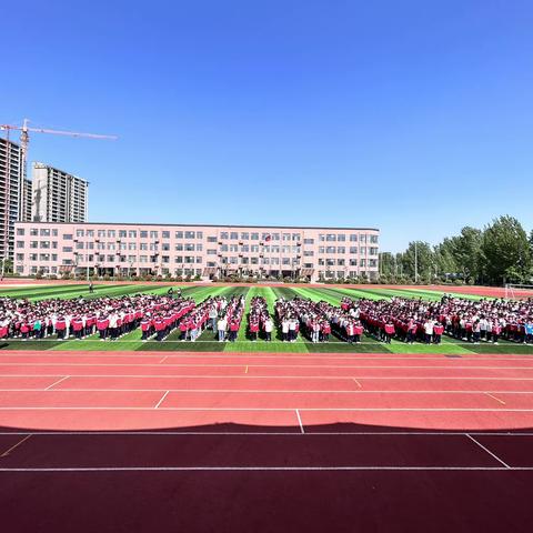 安全无小事  消防演练护平安                  ——兰陵县泇河实验学校消防演练