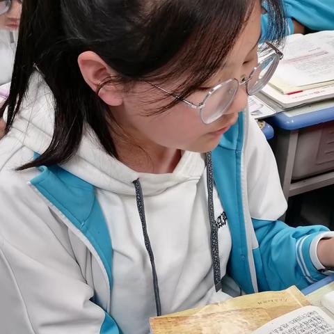 罗莹，唐河县第三初级中学九五班学生