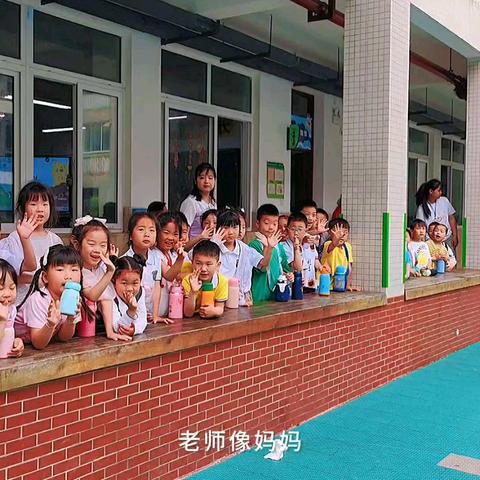 “参观小学初体验，幼小衔接促成长”——碧桂园幼儿园大四班参观小学活动