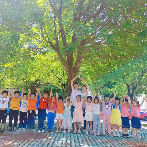 ❣️“点滴成长，美好时光”❣️ ——赣州市南康区顶呱呱幼儿园2023-2024学年度第二学期中班精彩回顾🌈