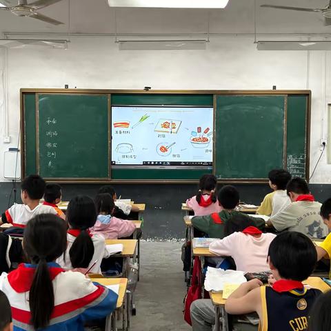 “童心执笔  彩绘时光” ——禾丰镇中心小学绘画活动总结