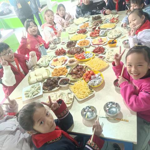 民族小学三年级美食活动