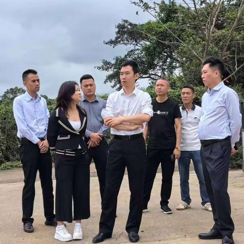 海口市政府常务副市长冯琳深入石山火山群国家地质公园开展巡林