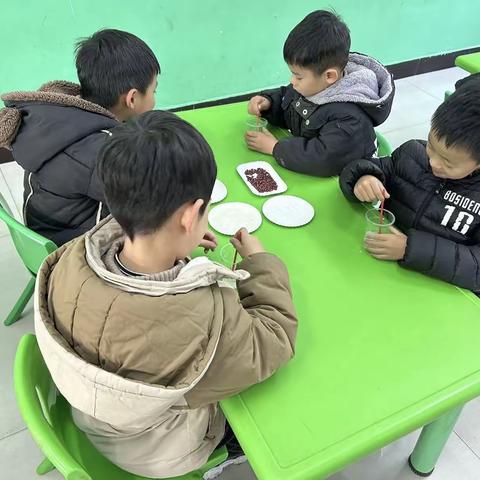 明荟幼儿园教师公开课活动 《展自我   ￼互学习   促成长》