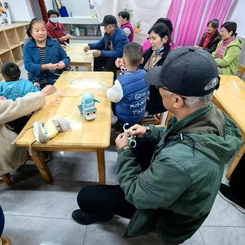 七贤街道睿贤社区重阳温情邀约：共赴祖孙亲子盛会