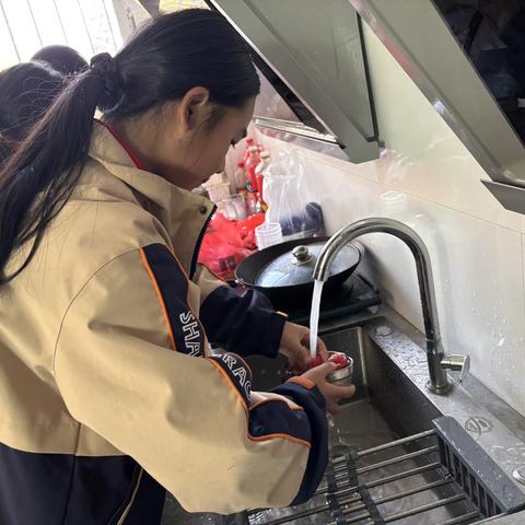 舌尖上的甜蜜劳动——石人乡中心小学五（2）班酸奶杯制作实践活动纪实