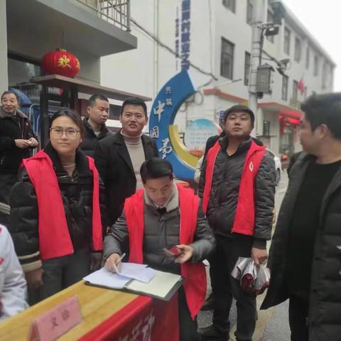 党建引领学雷锋，商会团委展雷锋精神