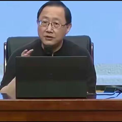 聆听名师讲座 感悟思辨魅力 ——雁塔区李国娅“名师+”研修共同体教师研修活动（三十二）