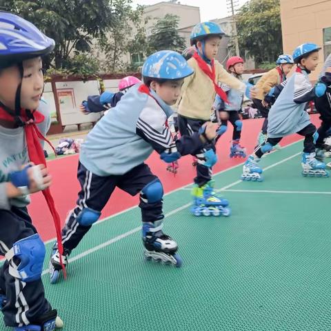 轮聚你我  滑向未来——大荔县荔东小学轮滑社团期末总结