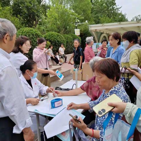 【仁德至护.福润社区日间照料中心】端午送安康 香囊递情谊