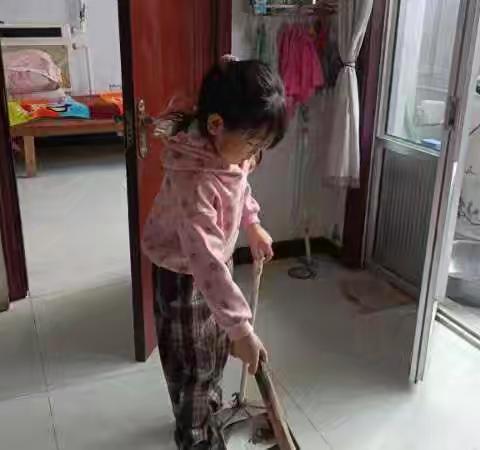 家务劳动我能行—滨城区三河湖实验学校二年级六班家务劳动纪实
